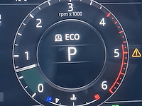 Personenauto land rover, velar 3.0 v6 awd, zwart, bouwjaar 2017 - afbeelding 35 van  74