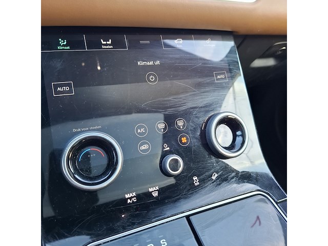 Personenauto land rover, velar 3.0 v6 awd, zwart, bouwjaar 2017 - afbeelding 39 van  74