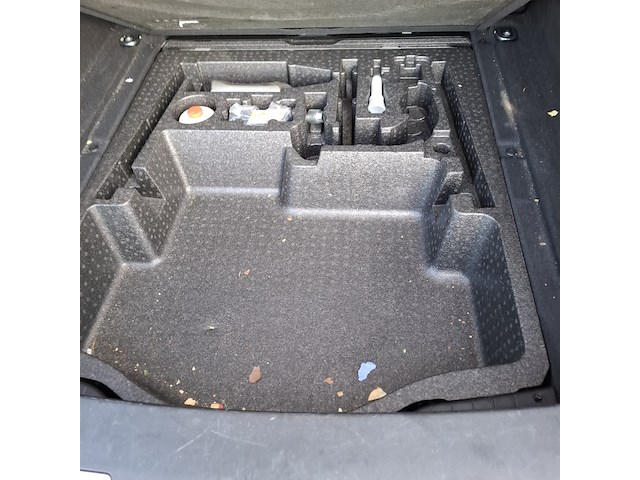 Personenauto land rover, velar 3.0 v6 awd, zwart, bouwjaar 2017 - afbeelding 51 van  74