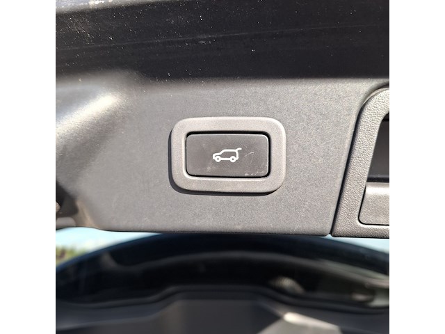 Personenauto land rover, velar 3.0 v6 awd, zwart, bouwjaar 2017 - afbeelding 52 van  74