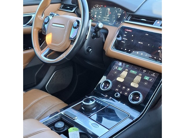 Personenauto land rover, velar 3.0 v6 awd, zwart, bouwjaar 2017 - afbeelding 57 van  74