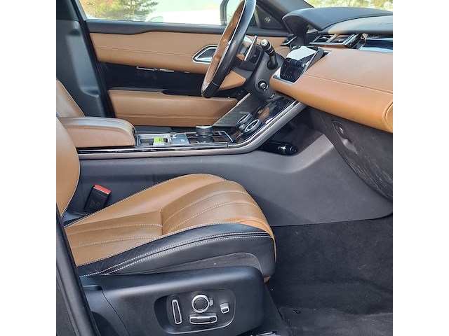 Personenauto land rover, velar 3.0 v6 awd, zwart, bouwjaar 2017 - afbeelding 58 van  74