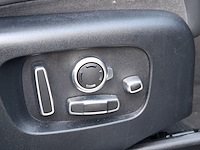 Personenauto land rover, velar 3.0 v6 awd, zwart, bouwjaar 2017 - afbeelding 59 van  74