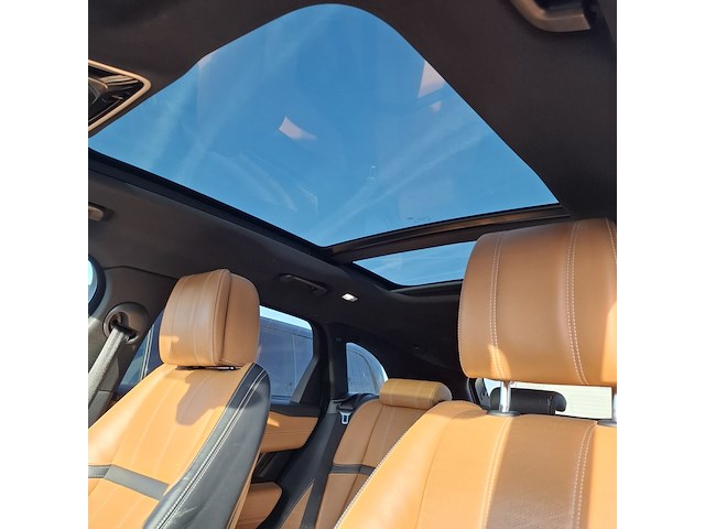 Personenauto land rover, velar 3.0 v6 awd, zwart, bouwjaar 2017 - afbeelding 71 van  74