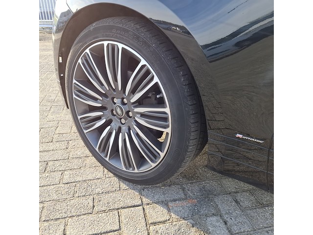 Personenauto land rover, velar 3.0 v6 awd, zwart, bouwjaar 2017 - afbeelding 74 van  74