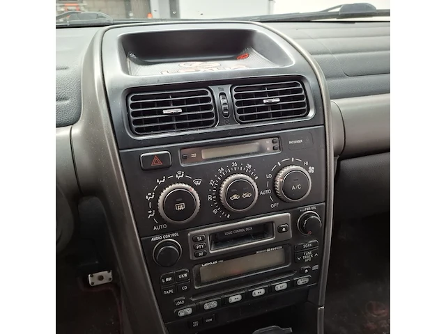 Personenauto, lexus, is, 200 sport, 1999 - afbeelding 19 van  49