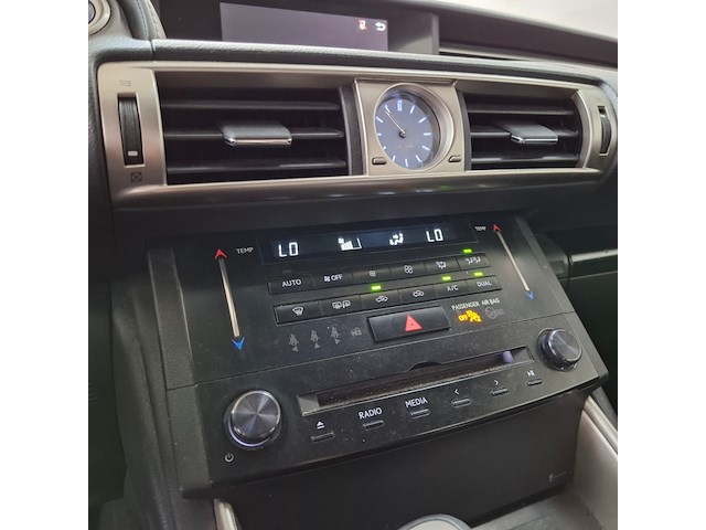 Personenauto, lexus, is, 300h first edition, 2014 - afbeelding 35 van  68