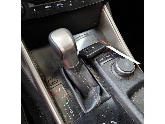 Personenauto, lexus, is, 300h first edition, 2014 - afbeelding 36 van  68
