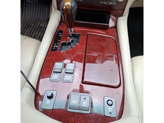 Personenauto lexus, ls460, grijs, bouwjaar 2011 - afbeelding 21 van  41