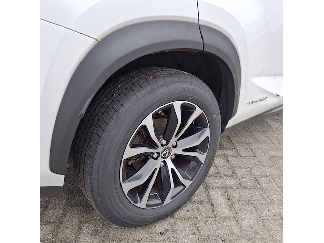 Personenauto lexus, nx 300h awd, wit, bouwjaar 2016 - afbeelding 4 van  53