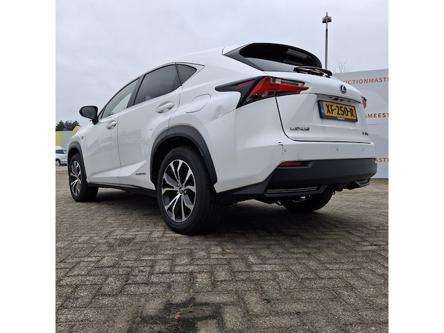 Personenauto lexus, nx 300h awd, wit, bouwjaar 2016 - afbeelding 8 van  53