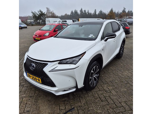 Personenauto lexus, nx 300h awd, wit, bouwjaar 2016 - afbeelding 1 van  53