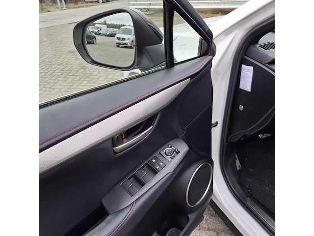 Personenauto lexus, nx 300h awd, wit, bouwjaar 2016 - afbeelding 17 van  53