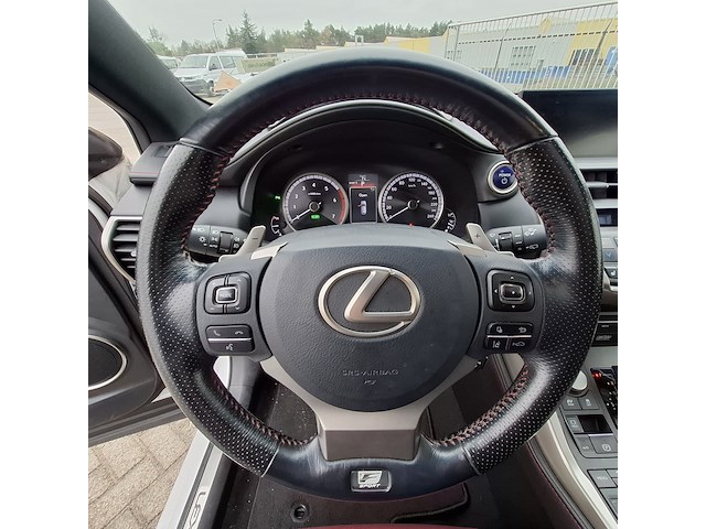 Personenauto lexus, nx 300h awd, wit, bouwjaar 2016 - afbeelding 20 van  53