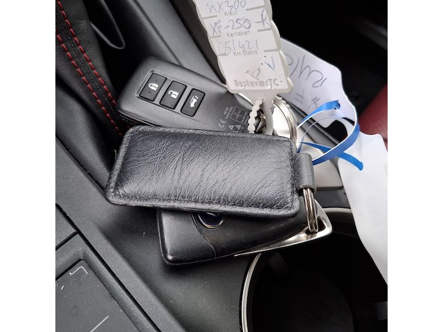 Personenauto lexus, nx 300h awd, wit, bouwjaar 2016 - afbeelding 25 van  53