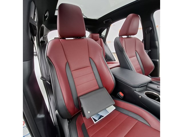 Personenauto lexus, nx 300h awd, wit, bouwjaar 2016 - afbeelding 39 van  53