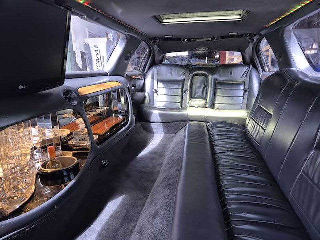 Personenauto, lincoln, town car, 4.6 signature, wit, 1998 - afbeelding 10 van  10