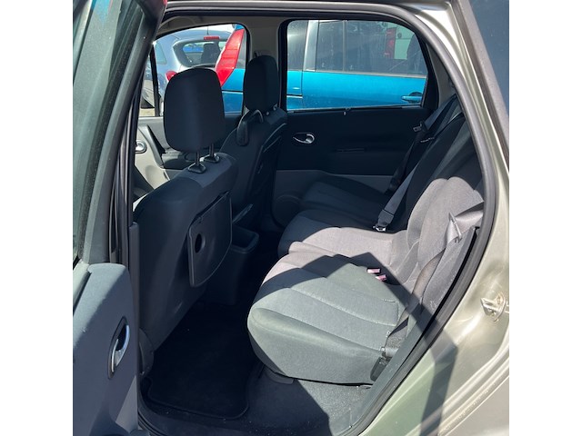 Personenauto, mazda, 5, 1.8 executive, blauw, 2005 - afbeelding 17 van  24