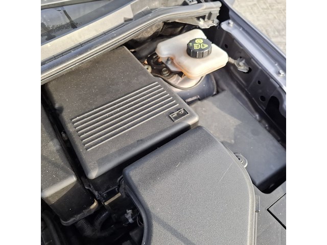 Personenauto mazda, 5 1.8, grijs, bouwjaar 2007 - afbeelding 15 van  56