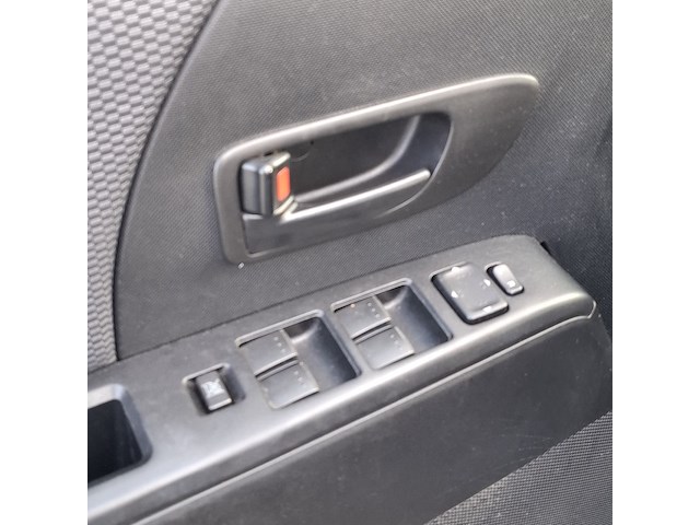 Personenauto mazda, 5 1.8, grijs, bouwjaar 2007 - afbeelding 22 van  56