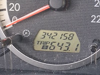 Personenauto mazda, 5 1.8, grijs, bouwjaar 2007 - afbeelding 28 van  56