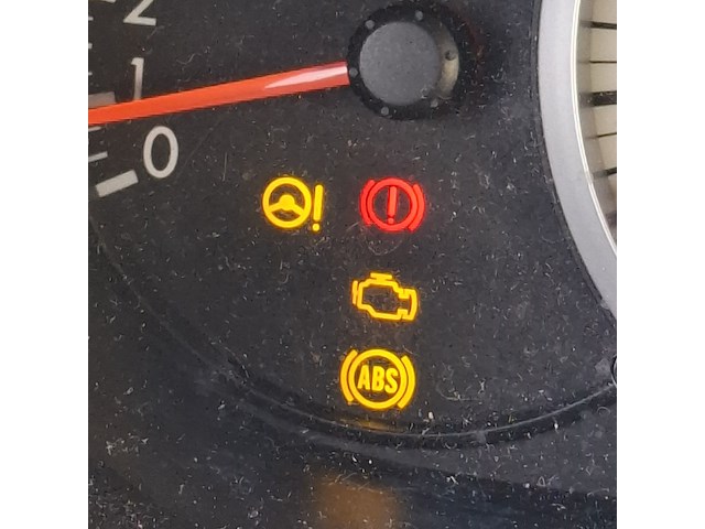 Personenauto mazda, 5 1.8, grijs, bouwjaar 2007 - afbeelding 29 van  56