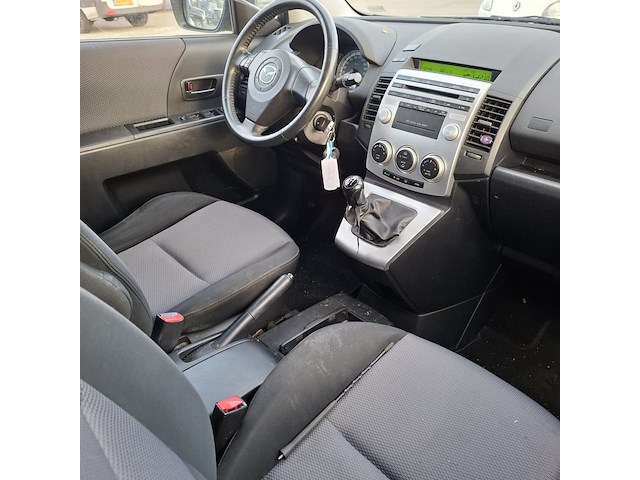 Personenauto mazda, 5 1.8, grijs, bouwjaar 2007 - afbeelding 47 van  56