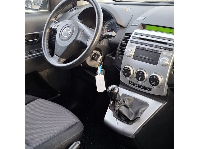 Personenauto mazda, 5 1.8, grijs, bouwjaar 2007 - afbeelding 48 van  56