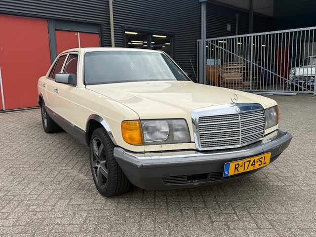 Personenauto, mercedes-benz, 200-280 (w123), 300 d 5 cyl., geel, 1982 - afbeelding 1 van  25