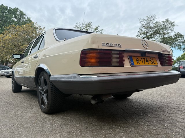 Personenauto, mercedes-benz, 200-280 (w123), 300 d 5 cyl., geel, 1982 - afbeelding 25 van  25