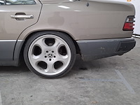 Personenauto, mercedes-benz, 200-500 (w124), 260 e, bruin, 1986 - afbeelding 4 van  55