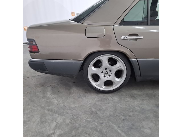 Personenauto, mercedes-benz, 200-500 (w124), 260 e, bruin, 1986 - afbeelding 6 van  55