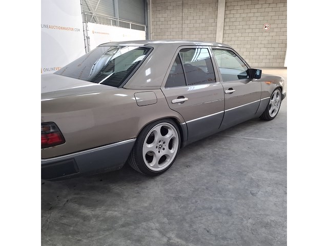 Personenauto, mercedes-benz, 200-500 (w124), 260 e, bruin, 1986 - afbeelding 45 van  55