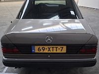 Personenauto, mercedes-benz, 200-500 (w124), 260 e, bruin, 1986 - afbeelding 52 van  55