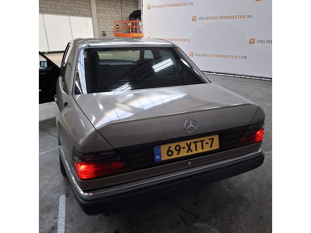 Personenauto, mercedes-benz, 200-500 (w124), 260 e, bruin, 1986 - afbeelding 50 van  55