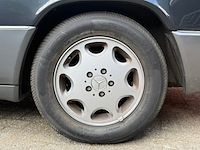 Personenauto, mercedes-benz, 200-500 (w124), 300 ce, zwart, 1986 - afbeelding 6 van  29