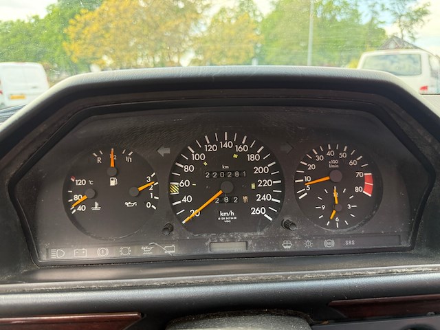 Personenauto, mercedes-benz, 200-500 (w124), 300 ce, zwart, 1986 - afbeelding 14 van  29