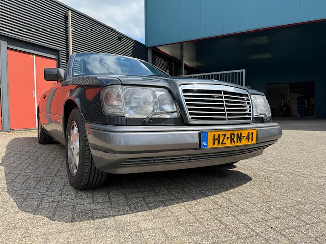 Personenauto, mercedes-benz, 200-500 (w124), 300 ce, zwart, 1986 - afbeelding 12 van  29