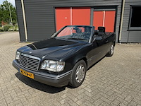 Personenauto, mercedes-benz, 200-500 (w124), 300 ce, zwart, 1986 - afbeelding 24 van  29
