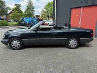 Personenauto, mercedes-benz, 200-500 (w124), 300 ce, zwart, 1986 - afbeelding 26 van  29