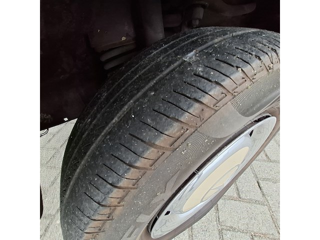 Personenauto mercedes-benz, 200 d, geel, bouwjaar 1980 - afbeelding 2 van  40