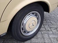Personenauto mercedes-benz, 200 d, geel, bouwjaar 1980 - afbeelding 3 van  40