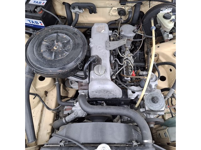 Personenauto mercedes-benz, 200 d, geel, bouwjaar 1980 - afbeelding 13 van  40