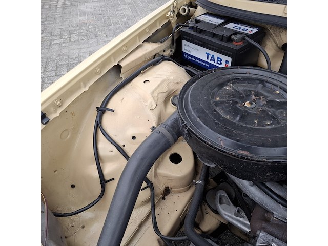 Personenauto mercedes-benz, 200 d, geel, bouwjaar 1980 - afbeelding 14 van  40