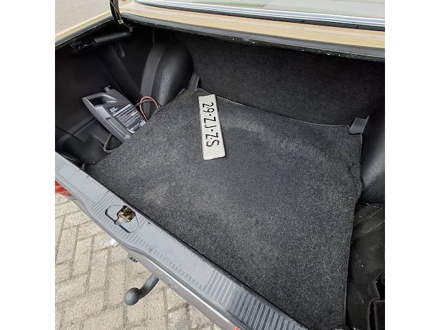 Personenauto mercedes-benz, 200 d, geel, bouwjaar 1980 - afbeelding 26 van  40