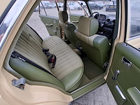 Personenauto mercedes-benz, 200 d, geel, bouwjaar 1980 - afbeelding 27 van  40