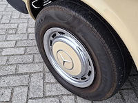 Personenauto mercedes-benz, 200 d, geel, bouwjaar 1980 - afbeelding 40 van  40