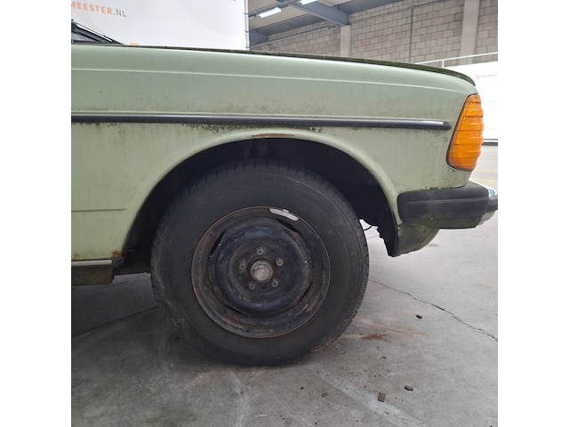 Personenauto, mercedes-benz, 230, 230, 1977 - afbeelding 13 van  79