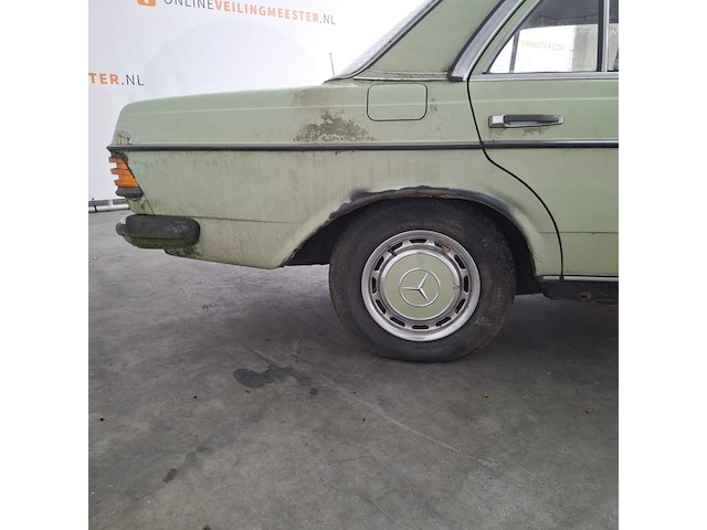 Personenauto, mercedes-benz, 230, 230, 1977 - afbeelding 19 van  79