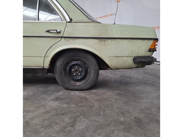 Personenauto, mercedes-benz, 230, 230, 1977 - afbeelding 26 van  79